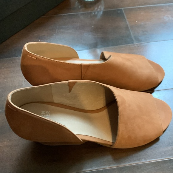 EILEEN FISHER COGNAC TUMBLED NUBUCK - Picture 6 of 7